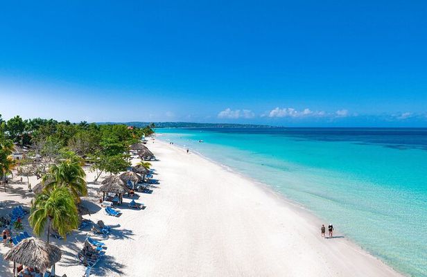 Negril Combo Experience 7 Mile Beach, Shopping and Rick's Café 