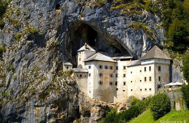 Postojna cave & Predjama castle by Sigismundi Luxury Adventures