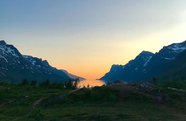 Tromsø: Exclusive Fjord Adventure by Bus