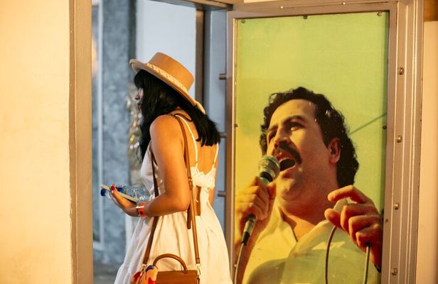 Pablo Escobar and Graffitour Commune 13 Resiliencia Paisa