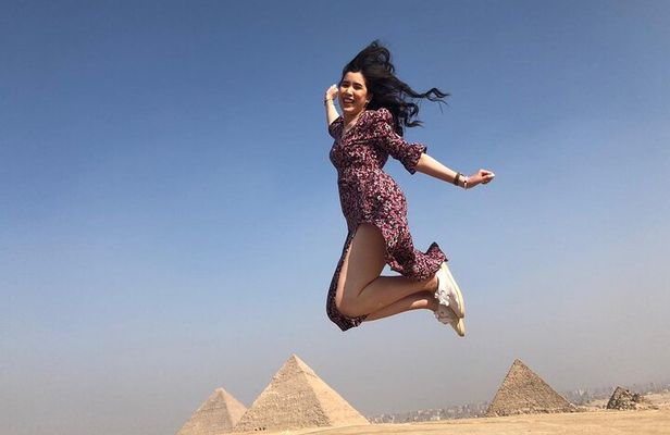 Private Giza Pyramids, Sphinx & Grand Egyptian Museum Guided Tour