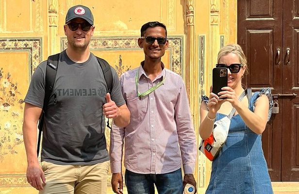 Explore Local Experience Jaipur Sightseeing Tour by Car + Guide