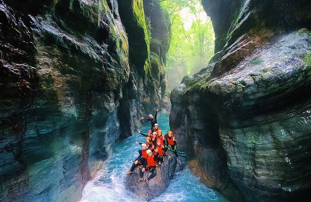 Canyoning Tour in Niyodogawa’s Most Beautiful Gorge