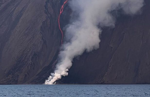 Vulcano Lipari Sciara of fire by day