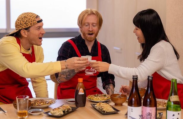 Osaka Cooking Class and Sake Tasting with Local Supermarket Visit