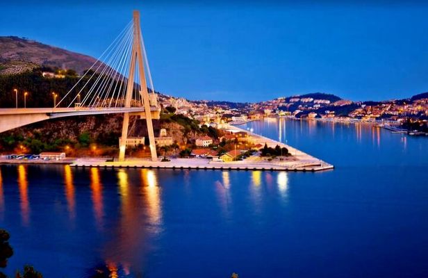 Dubrovnik Night Tour: Lights, Legends & Stunning Views