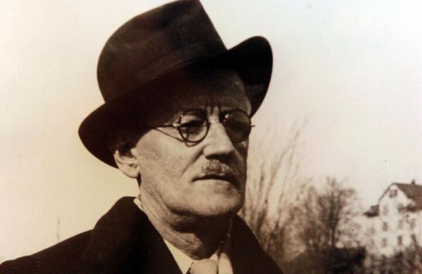 Irish Writers and Literature Private Walking Tour Dublin
