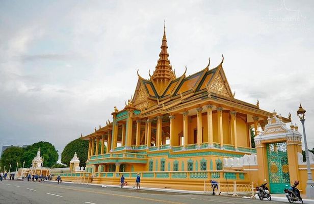From Sihanoukville: Phnom Penh Day Trip for Cruise Ship Guests