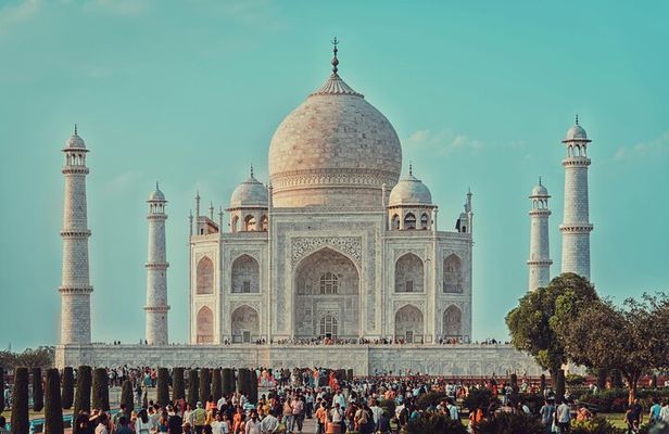Private Tour to Taj Mahal and Agra From Delhi by Car
