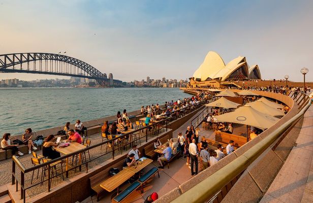 PRIVATE Sydney City Bondi Beach Opera House & Botanic Garden Tour