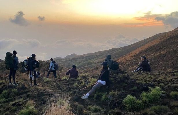 Hiking in Mount Cameroon 3 days and 2 nights