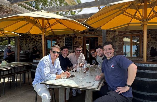 "Hahndorf All-Inclusive: Cheese,Chocolate,Wine,Beer,Food & Charm"