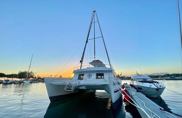 Waikiki Sunset Cruise from Oahu