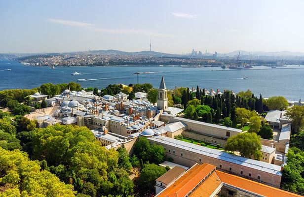 Topkapi Palace Skip the Line Hosted Entry Ticket & Audio Guide