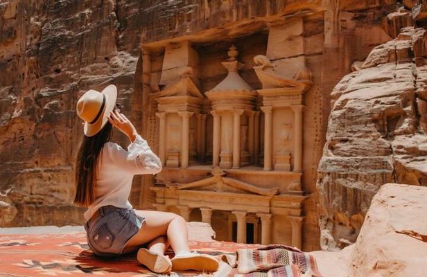 Petra and Dead Sea Day Trip from Amman