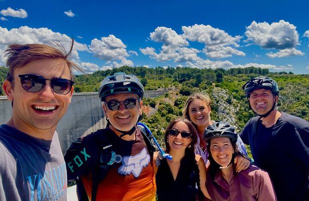 E-Bike tour of Sainte Victoire Mountain, Aix-en-Provence