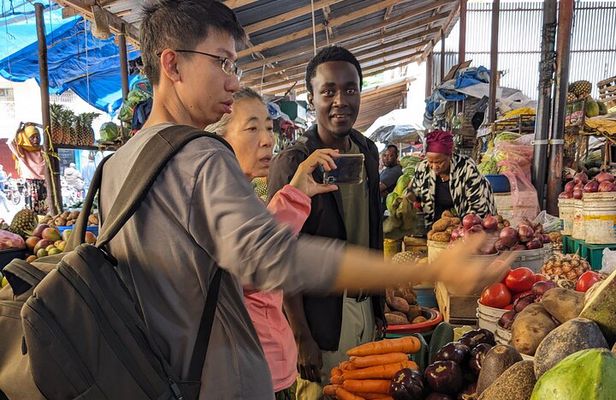 Arusha: Traditional Tanzania Cooking Class & Food Market Tour