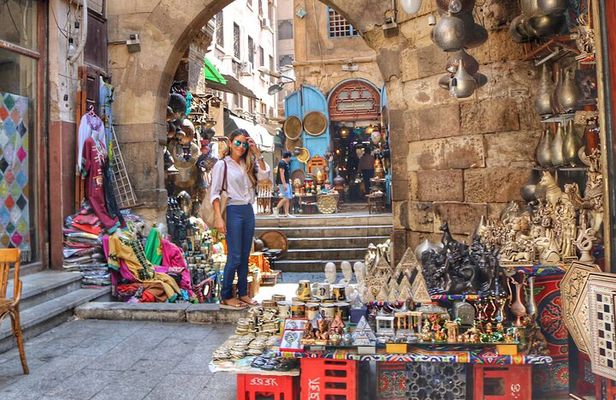 Cairo Walking Tour: Khan El-Khalili Bazaar & Al-Azhar Mosque