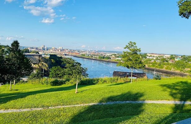 Private Bay of Fundy and City sightseeing