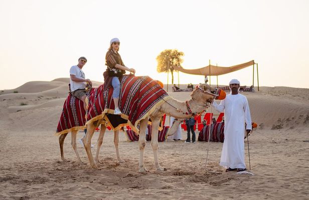 Experience Private Desert Safari with 5* BBQ Dinner Dune Bashing