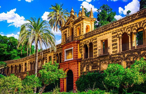 Skip the Line Seville Alcázar, Cathedral & Giralda Guided Tour 