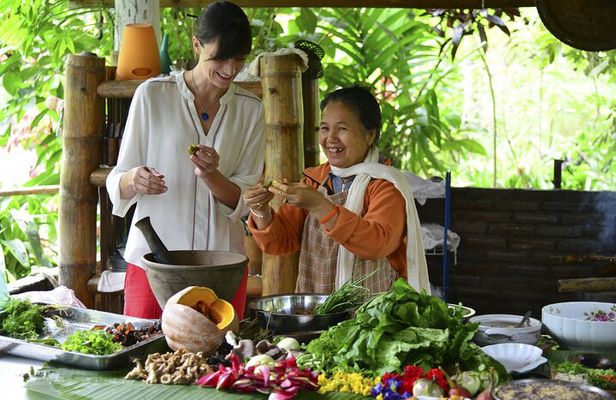Experience Lao Authentic Cuisine at the Former Royal Palace