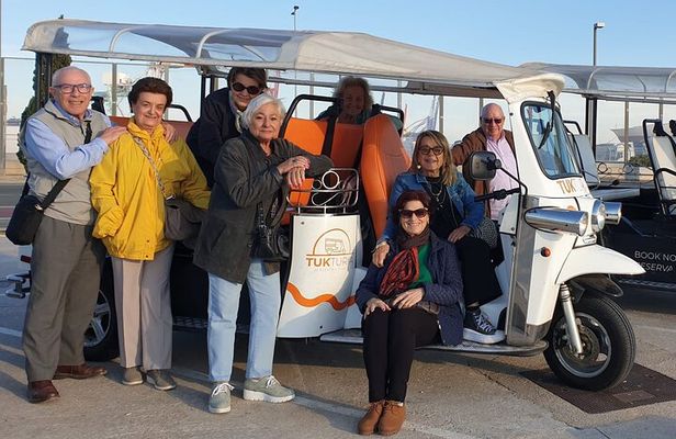 Valencia: Tuk Tuk Full City Tour