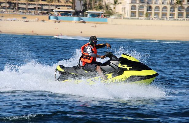 New Jetski Adventure in Cabo San Lucas Bay with Hotel Pickup 1hr