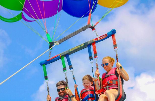 Parasailing Adventure in Aruba