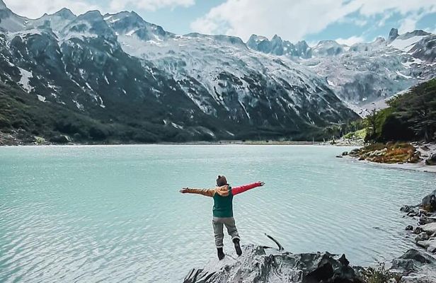 Trekking Emerald Lagoon Full Day with Lunch