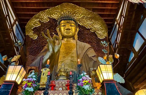 Gifu: Half Day Private Tour Castle, Great Buddha and Old Town