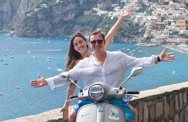 Discover the Magic of the Amalfi and Sorrento Coast by Vespa