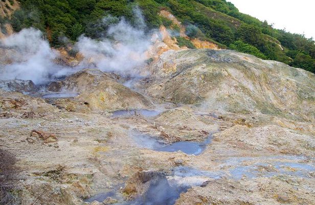 Private La Soufriere Drive-In Volcano Minibus Tour St Lucia