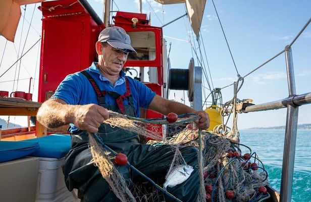 Kefalonia Fishing Tour: Tradition, Flavors & Turquoise Seas