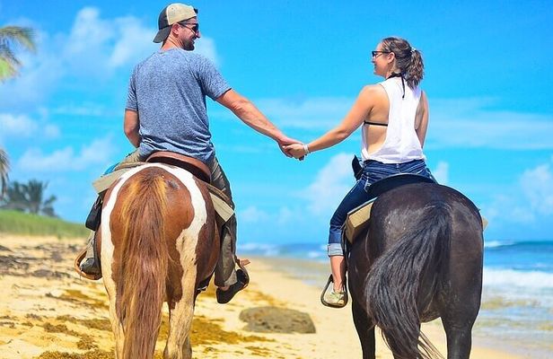 HorseBack Rinding to Macao Beach
