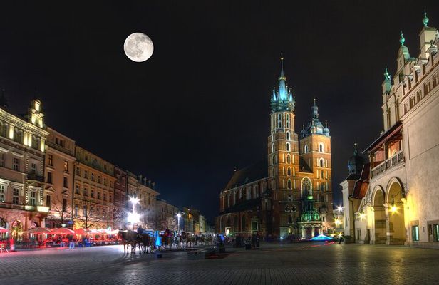 Underground Museum and Haunted Old Town Guided Tour