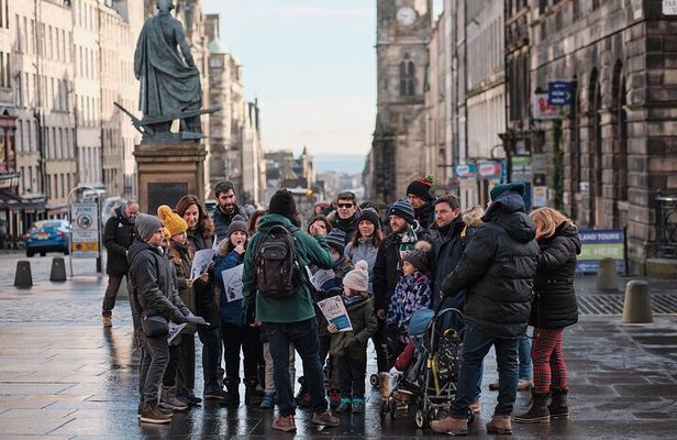 Private Edinburgh Family Walking Tour