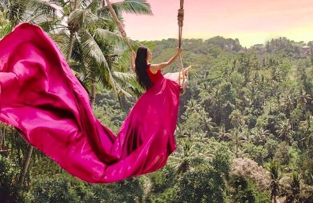 Ubud Jungle Swing and Water Rafting with Lunch Transport
