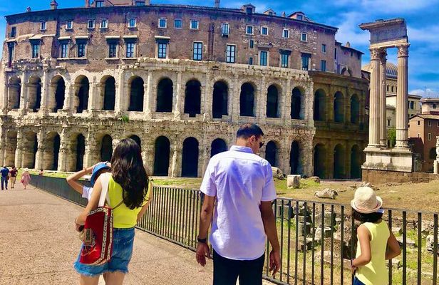 Rome friendly Tour Gelato Pizza Football and PlayGround
