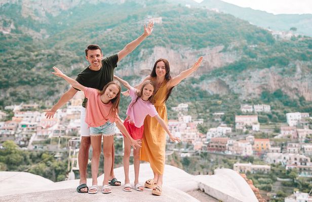 From Naples: Amalfi Coast, Sorrento & Pompeii Day Experience