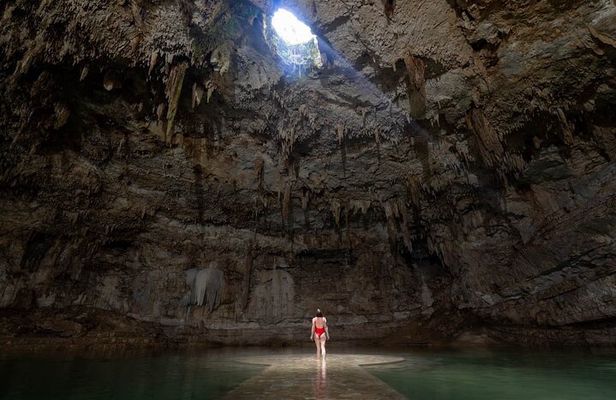 Chichen itza with suytun and ik kil cenote with round transfer