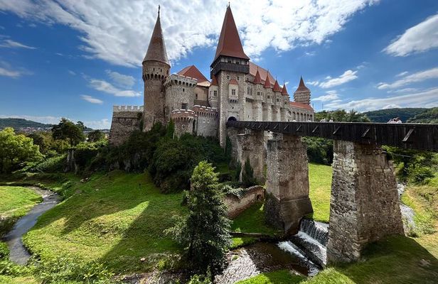 Discover Transylvania from Budapest