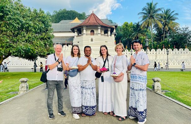 Uncover Sri Lanka for 10 Days Journey Through Culture and Nature
