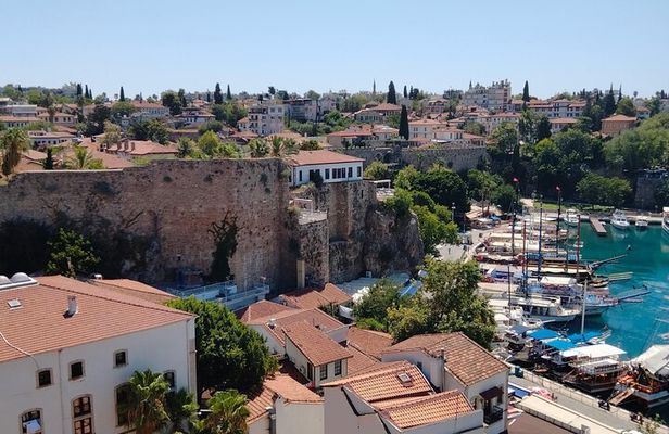 Private Guided Food & Walking Tour : Discover Antalya