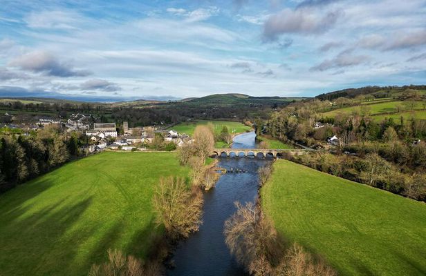 Wicklow Mountains Glendalough and Kilkenny from Dublin 12 Hour