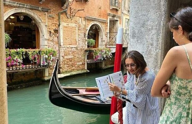 Children tour in Venice