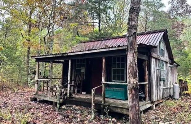 CrowMocker's Paranormal Investigation Adventure