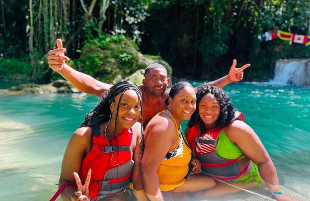 Private fun fill tour from Montego Bay to dunns river & blue hole