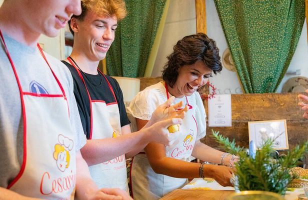 Focaccia Masterclass in Chianti: Cook, Taste & Savor Tuscany