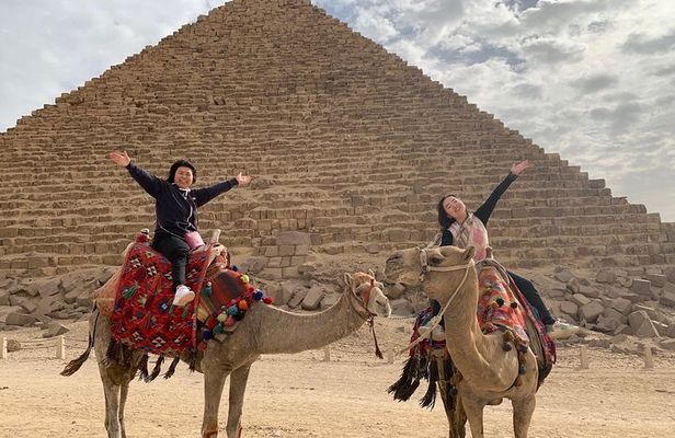 private Tour Pyramids Giza & Sphinx with Camel Ride